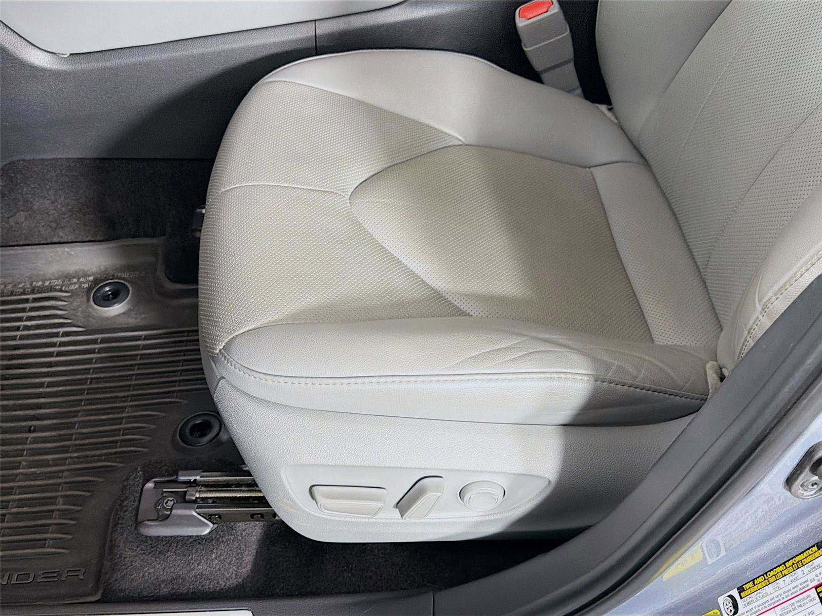 Used 2023 Toyota Highlander Limited image 20