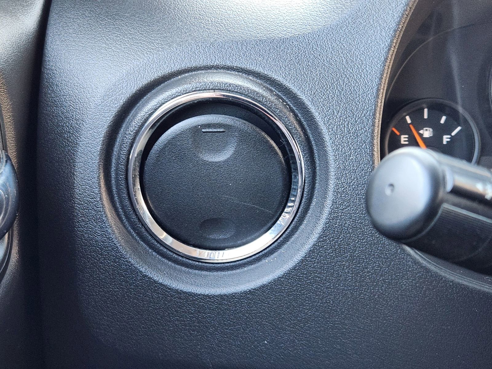 Used 2017 Jeep Patriot Sport image 26