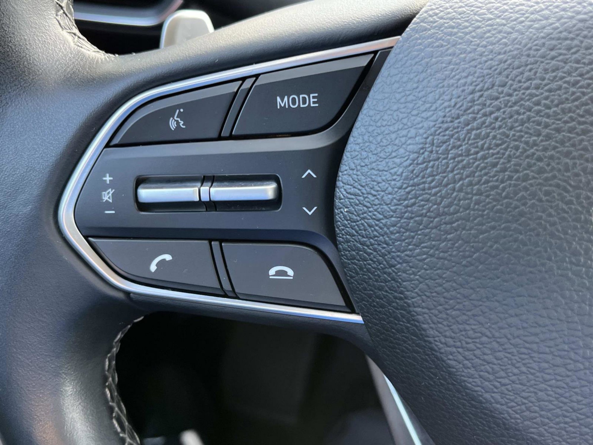 Used 2023 Hyundai Santa Fe Limited image 26