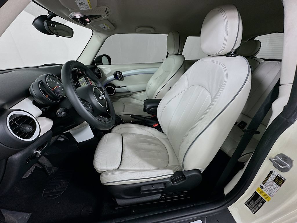 Used 2016 MINI Cooper 2-Door Hardtop FWD image 19