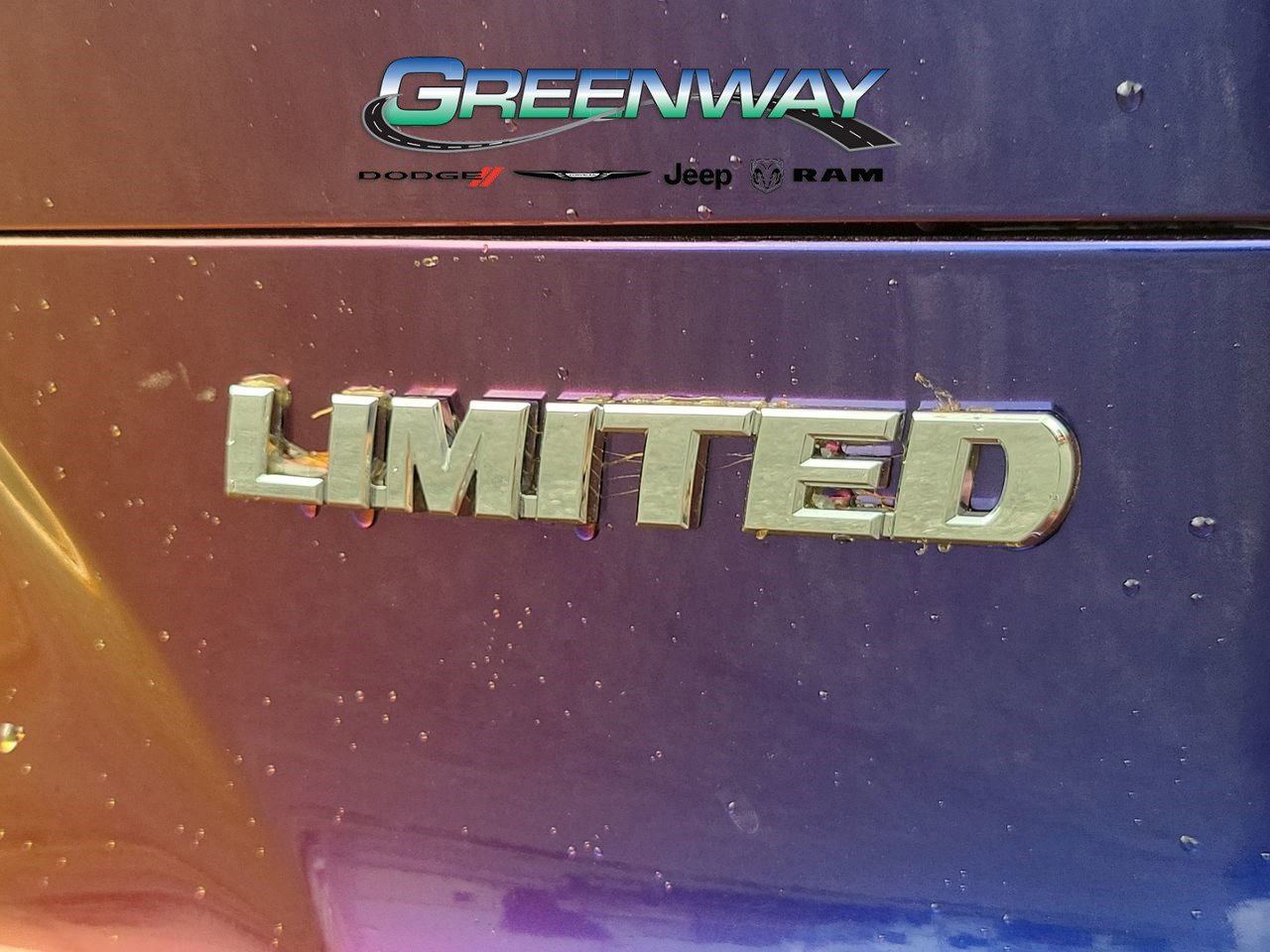 Used 2024 Toyota Venza Limited image 9