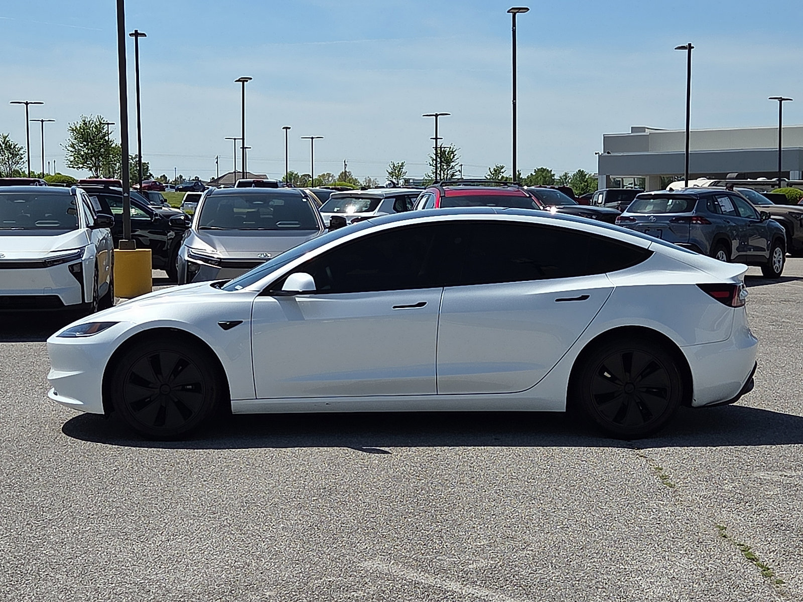 Used 2025 Tesla Model 3 Long Range AWD/4WD image 3
