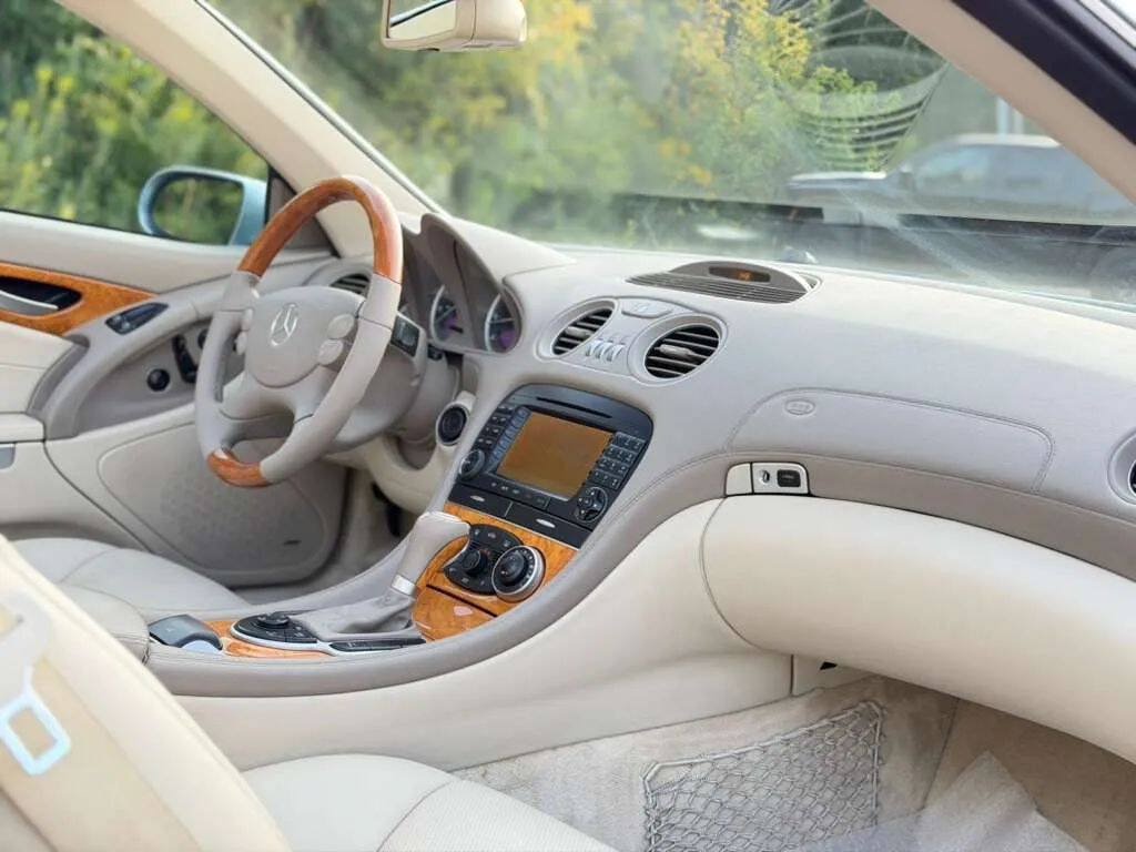 Used 2005 Mercedes-Benz SL 500 image 12