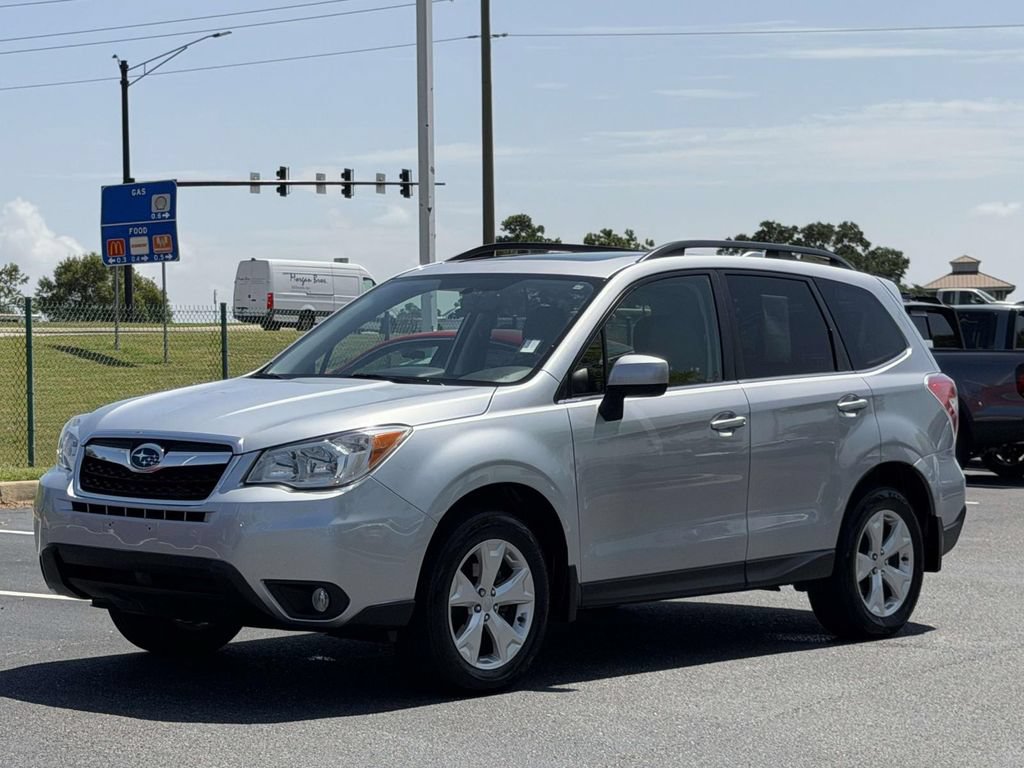 Used 2016 Subaru Forester 2.5i Limited AWD/4WD image 8
