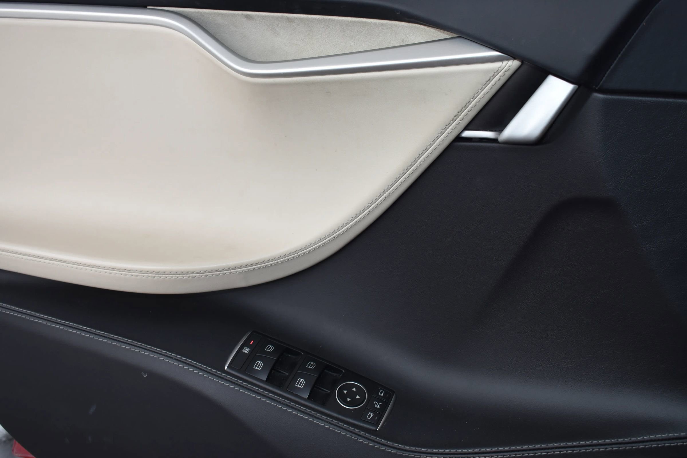 Used 2017 Tesla Model S P100D image 22