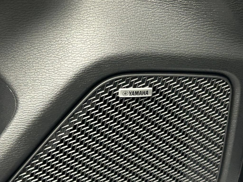 New 2026 Mitsubishi Outlander AWD image 11