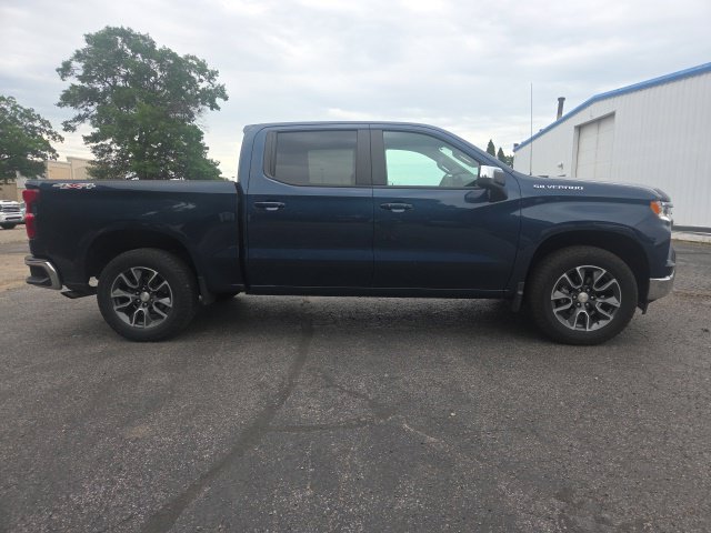 Used 2023 Chevrolet Silverado 1500 LT AWD/4WD image 4
