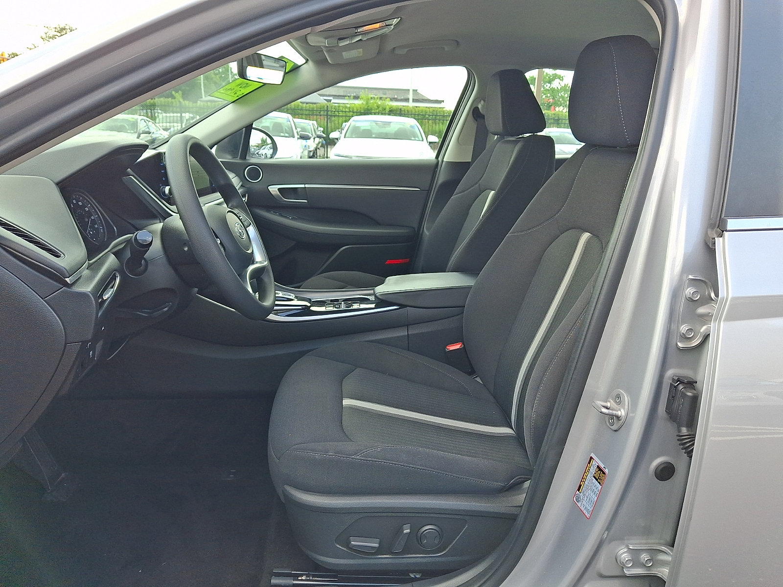 Certified 2023 Hyundai Sonata SEL w/ Cargo Package FWD image 13