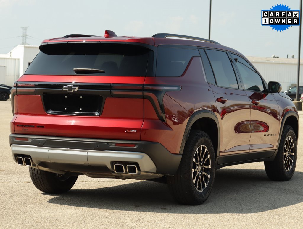 Used 2024 Chevrolet Traverse Z71 image 7