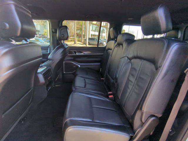 Certified 2022 Jeep Wagoneer Series III image 17