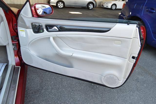 Used 2001 Mercedes-Benz CLK 430 Cabriolet image 34