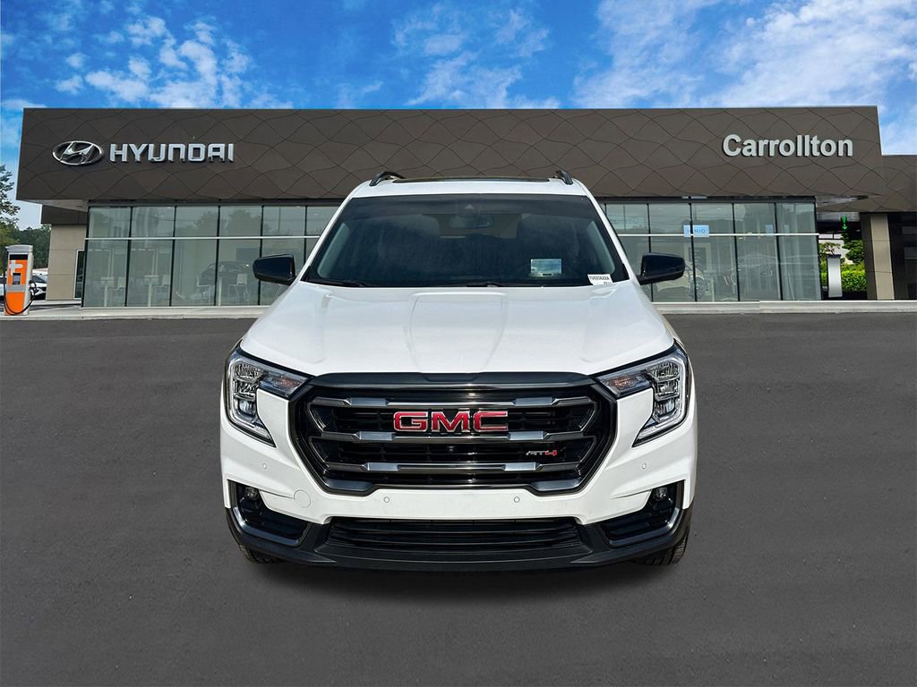 Used 2024 GMC Terrain AT4 w/ Infotainment Package II image 2