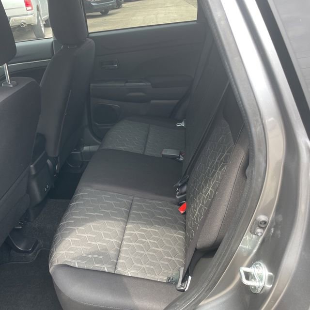 Used 2026 Mitsubishi Outlander Sport ES AWD/4WD image 13