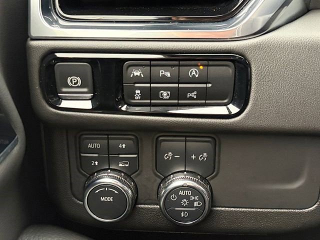 Certified 2025 GMC Yukon XL Denali AWD/4WD image 12