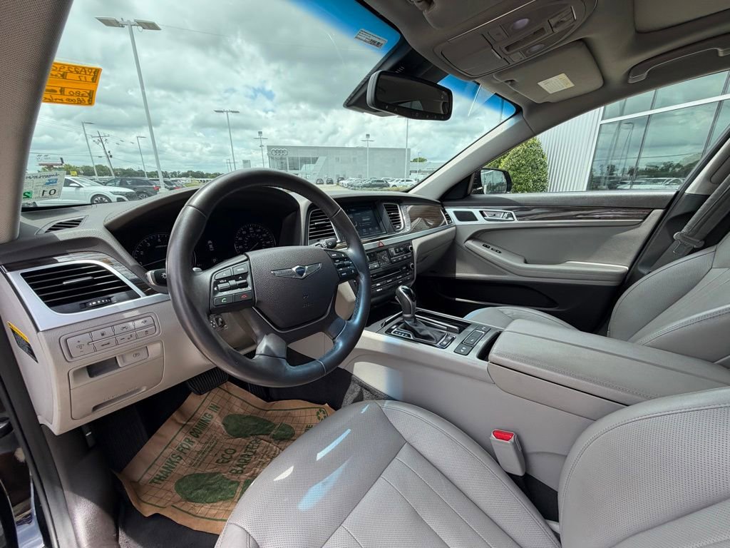 Used 2017 Genesis G80 3.8 w/ Option Group 02 RWD image 11
