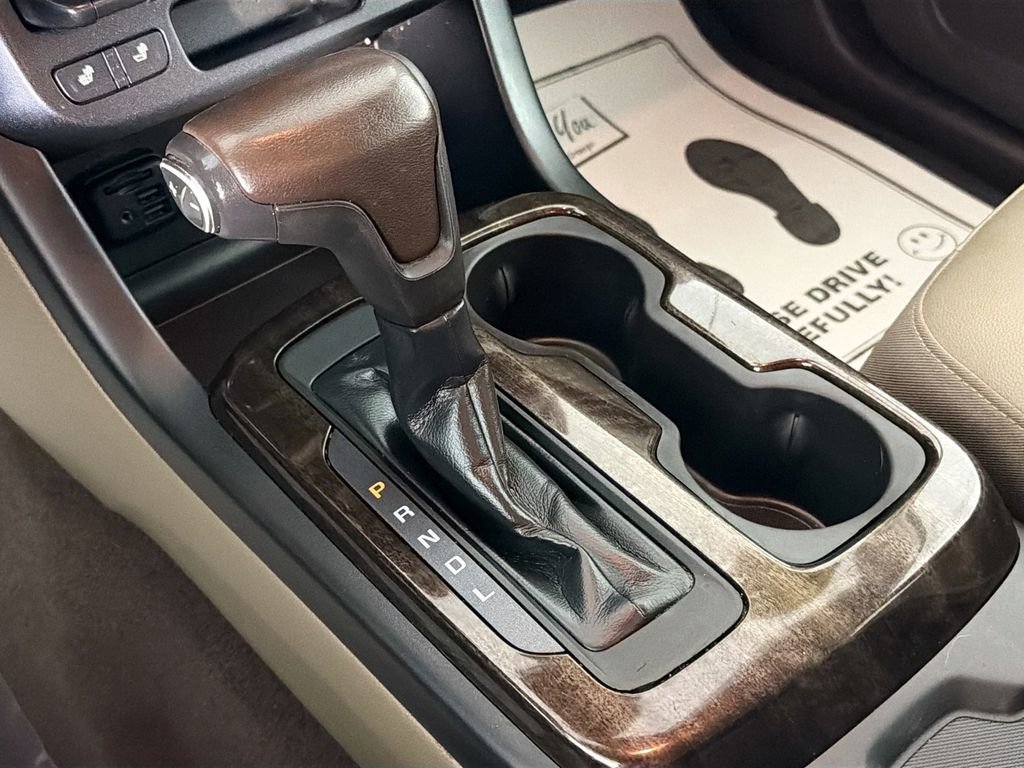 Used 2020 GMC Canyon SLT image 16