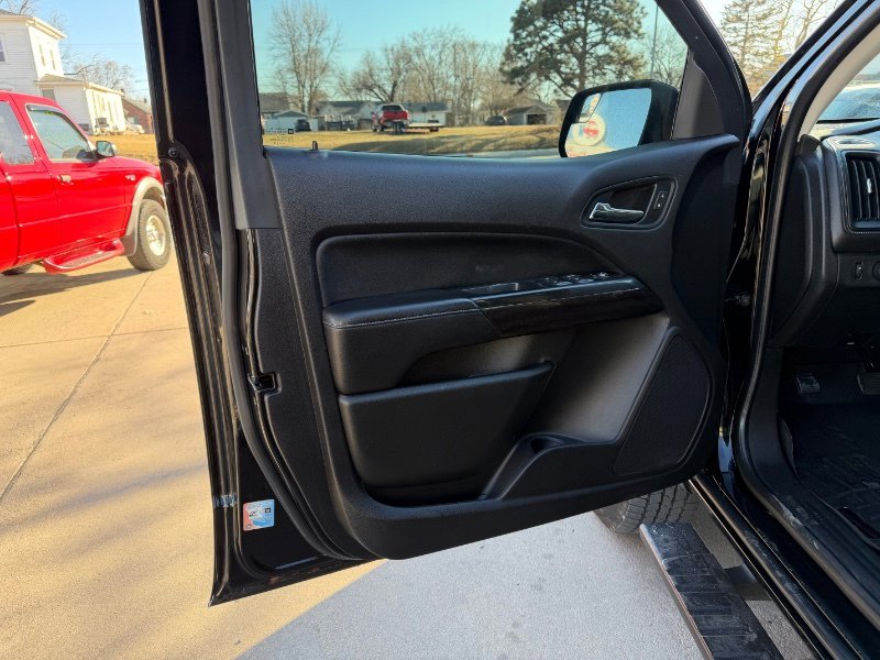 Used 2018 GMC Canyon SLE image 7