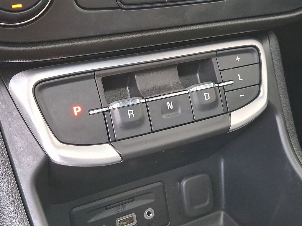Used 2022 GMC Terrain SLT w/ Infotainment Package II image 14