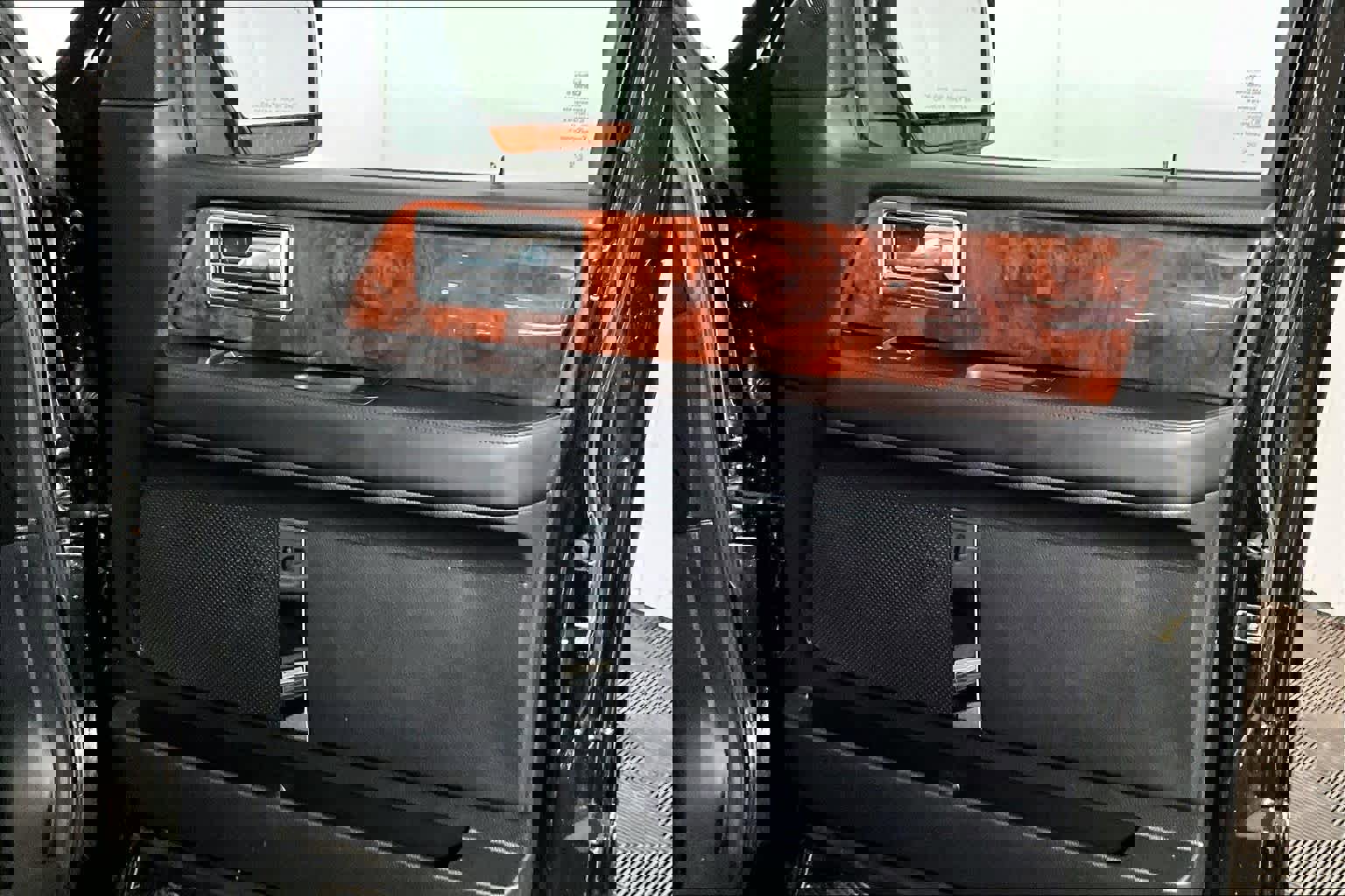 Used 2017 Lincoln Navigator Select image 23