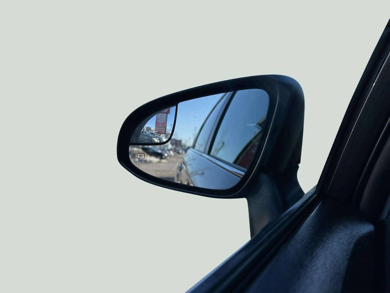 Used 2013 Toyota Venza LE image 26