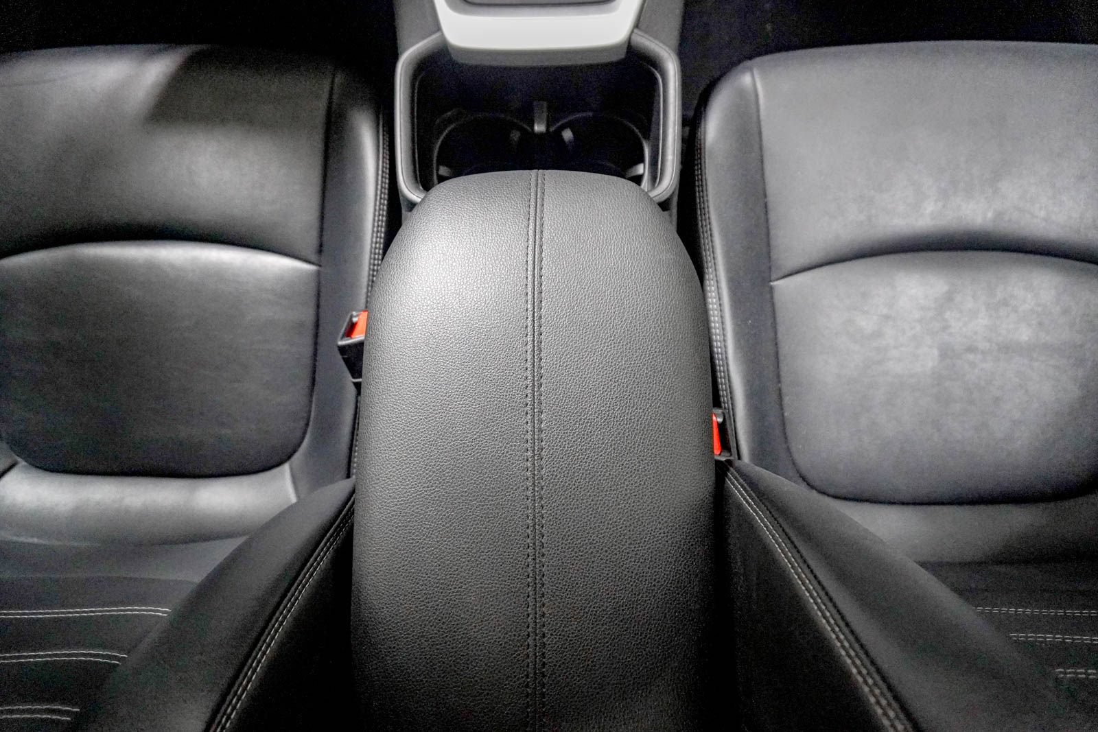Used 2022 Toyota RAV4 XLE Premium AWD/4WD image 29