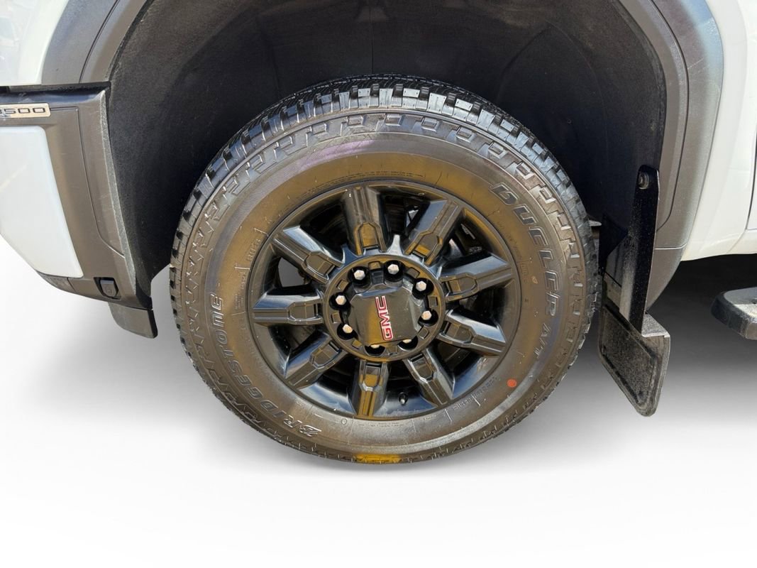 Used 2024 GMC Sierra 3500 AT4 image 8