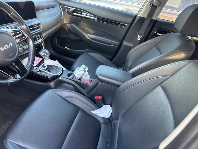 Used 2024 Kia Seltos EX AWD/4WD image 23