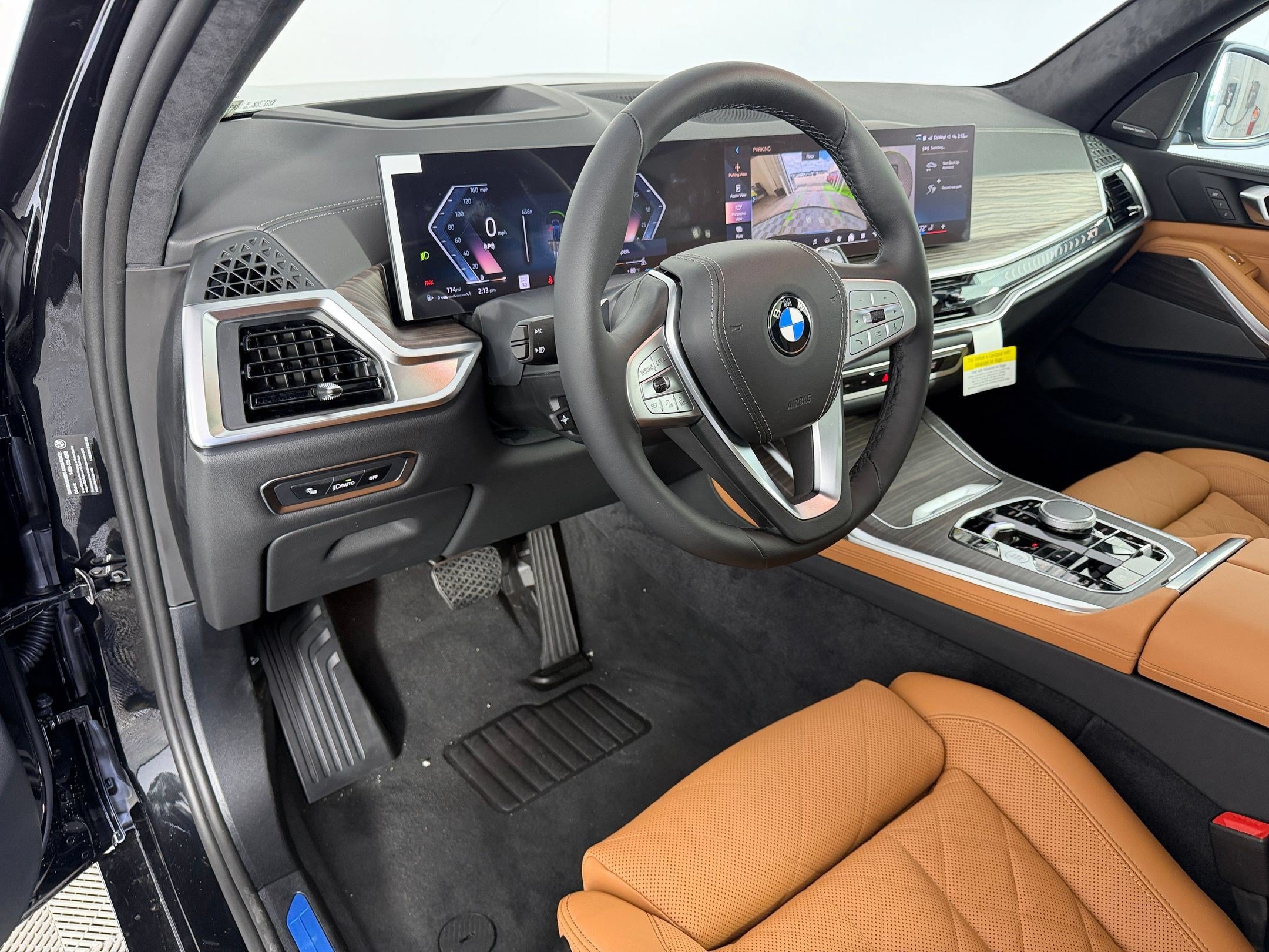 Used 2027 BMW X7 xDrive40i w/ Premium Package AWD/4WD image 4