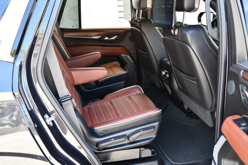 Used 2023 GMC Yukon Denali Ultimate AWD/4WD image 21