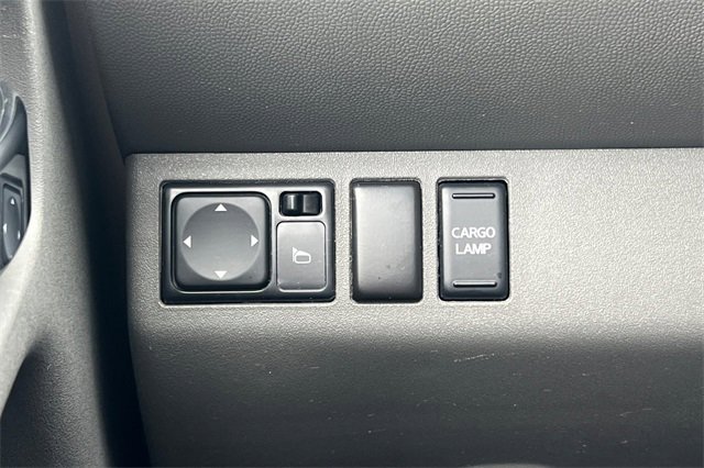 Used 2015 Nissan Frontier SV w/ SV Value Truck Package image 32