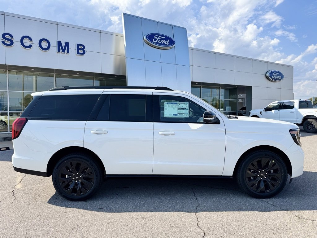 New 2025 Ford Expedition Platinum image 4