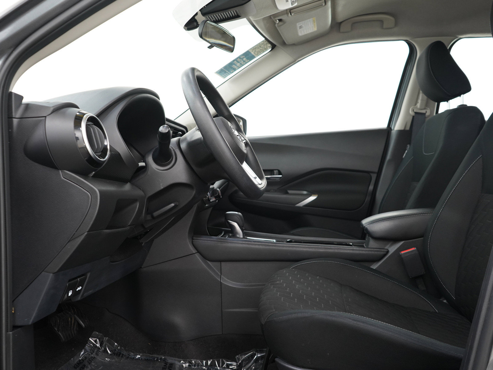Used 2022 Nissan Kicks SV FWD image 24