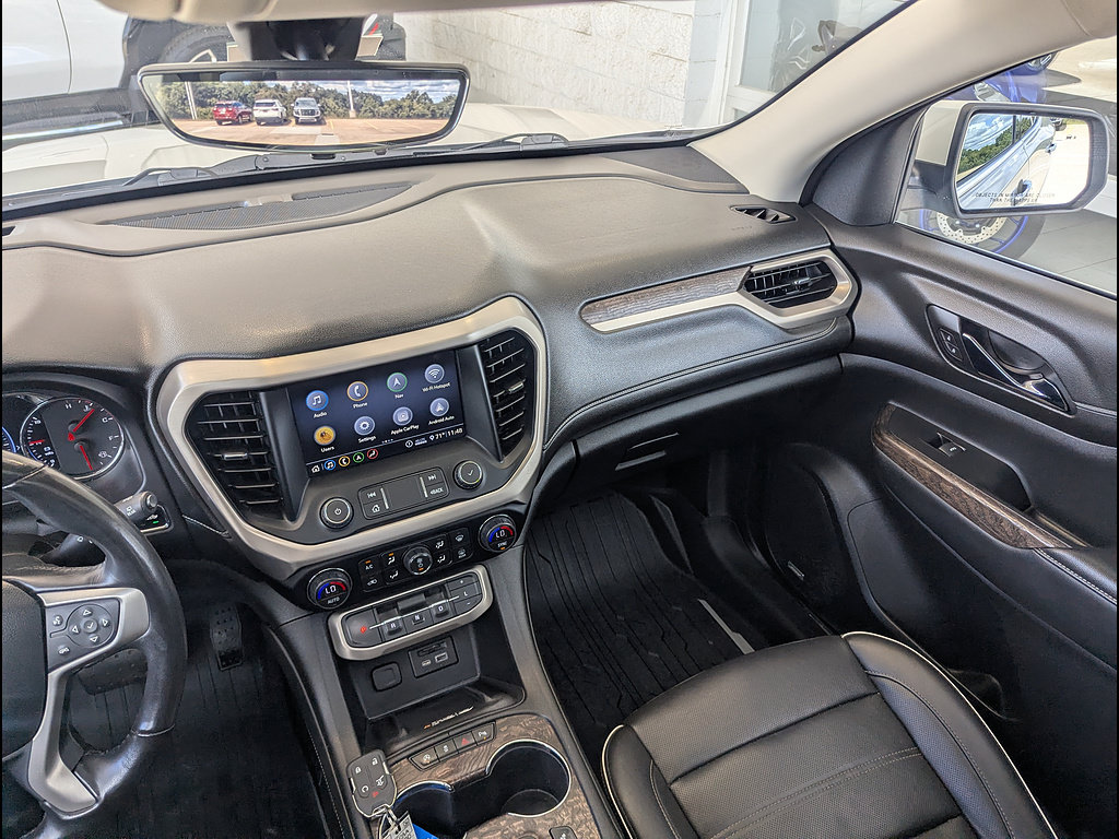 Used 2020 GMC Acadia Denali w/ Technology Package AWD/4WD image 28