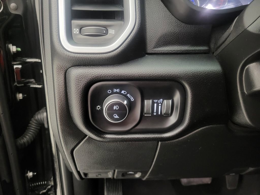 Used 2024 RAM 2500 Laramie w/ Safety Group image 38