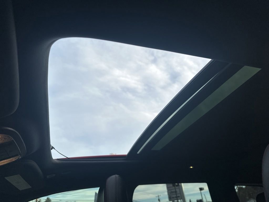 Used 2021 Jeep Grand Cherokee Trailhawk w/ Trailhawk Luxury Group image 25