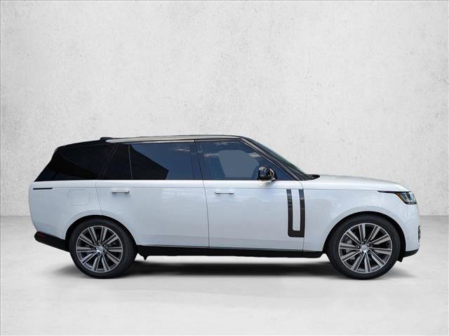 Used 2023 Land Rover Range Rover Long Wheelbase SE image 4