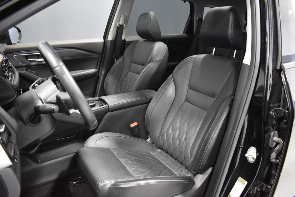 Certified 2023 Nissan Rogue Platinum w/ Platinum Premium Package AWD/4WD image 5