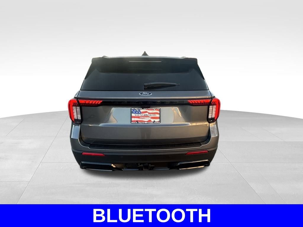 Used 2025 Ford Explorer ST-Line w/ Premium Package image 5