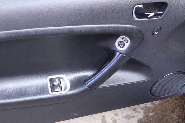 Used 2007 Pontiac Solstice Convertible image 9