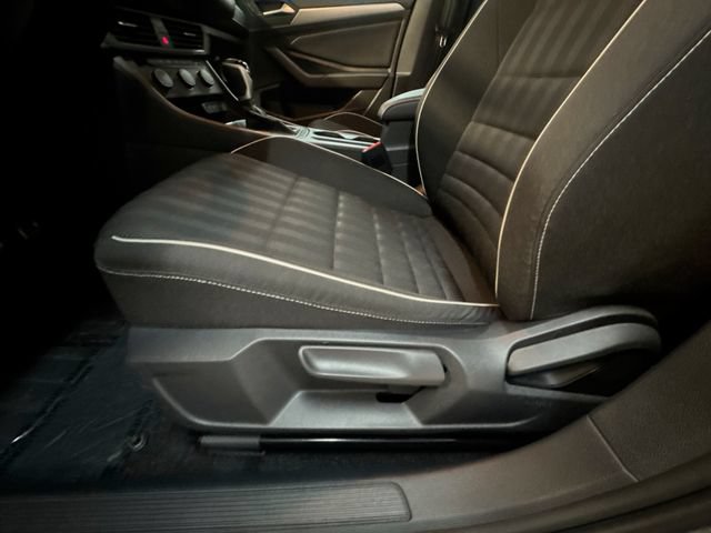 Certified 2023 Volkswagen Jetta Sport FWD image 15