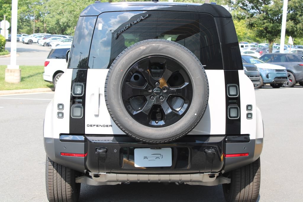 New 2026 Land Rover Defender 110 S AWD/4WD image 4