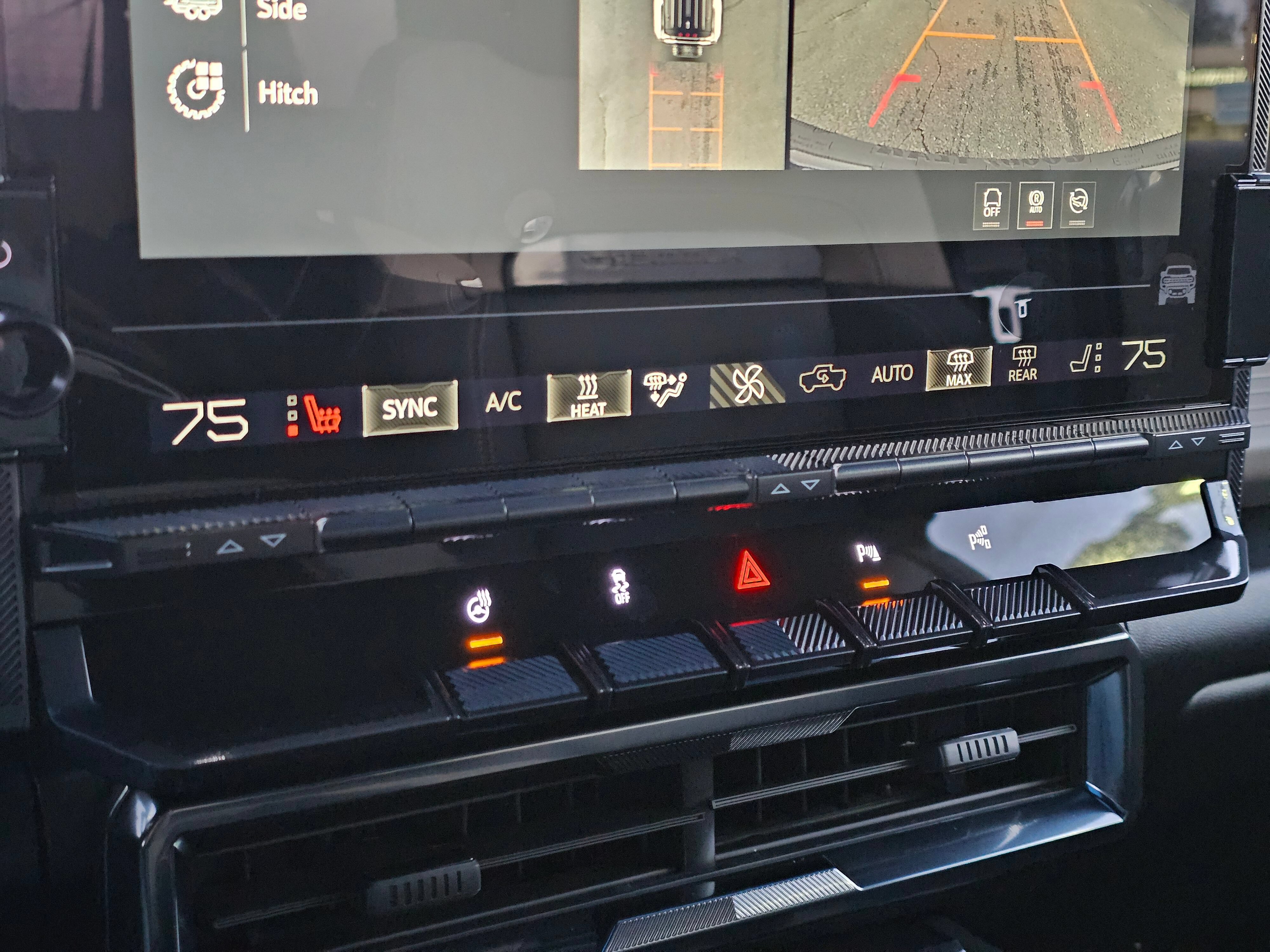 New 2026 GMC Hummer EV SUV w/ LPO, Dark Essentials Package AWD/4WD image 24