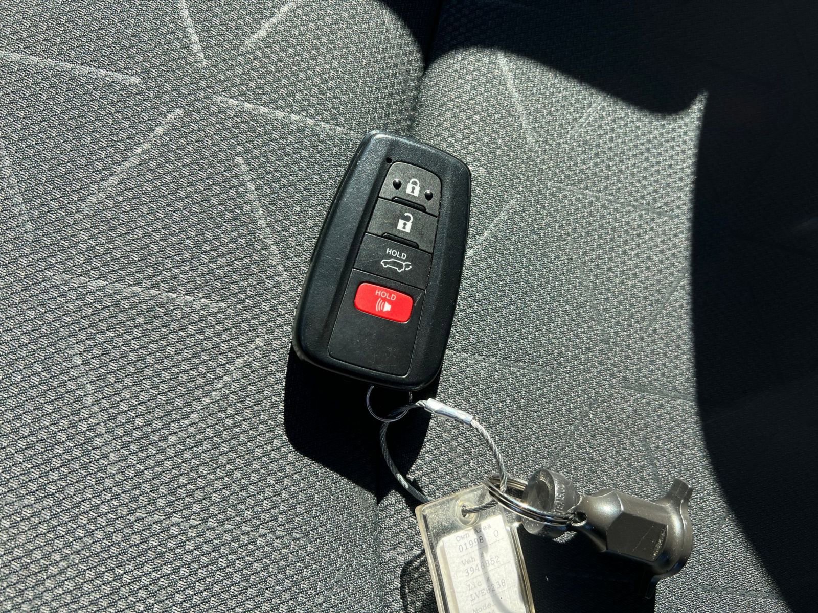 Used 2025 Toyota RAV4 XLE image 22