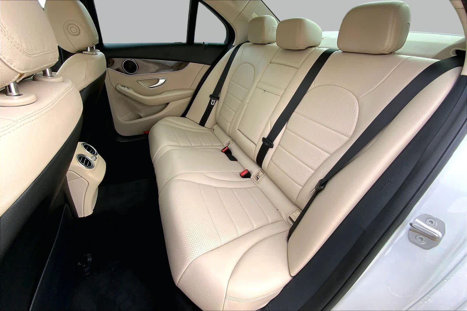 Used 2018 Mercedes-Benz C 300 Sedan image 41