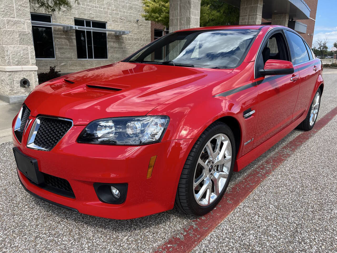 Used 2009 Pontiac G8 GXP image 10
