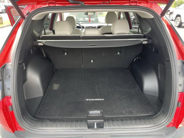 Used 2023 Hyundai Tucson Limited w/ Cargo Package AWD/4WD image 24