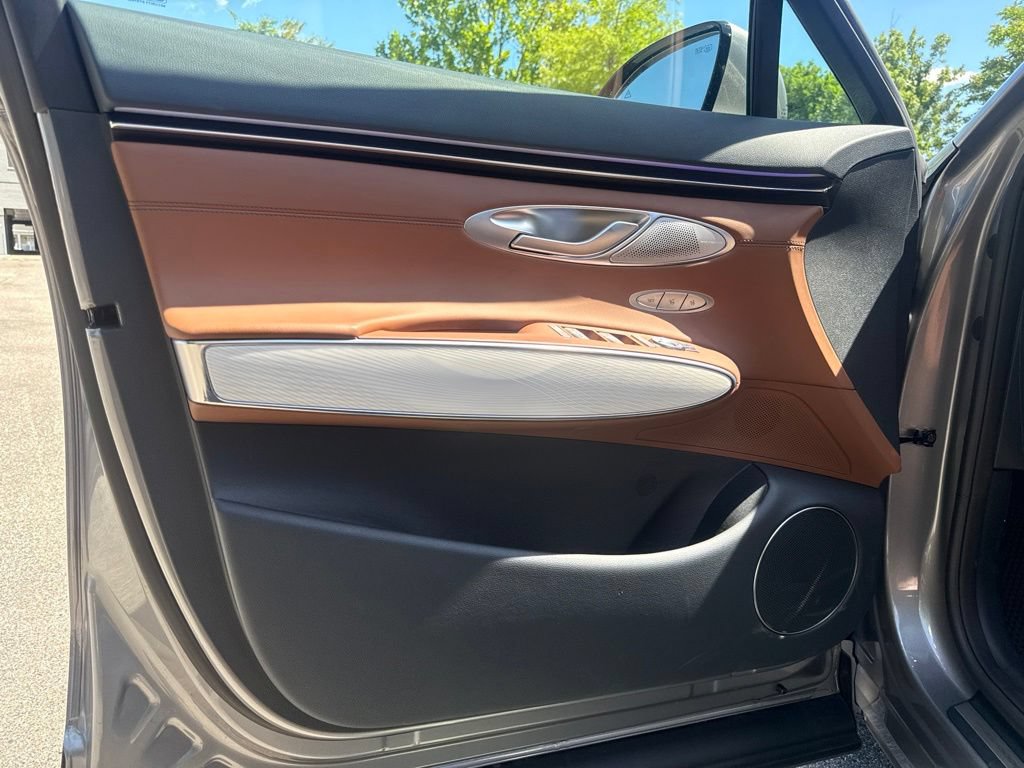 New 2026 Genesis GV70 2.5T Advanced AWD/4WD image 12
