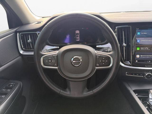 Used 2024 Volvo S60 B5 Core image 12