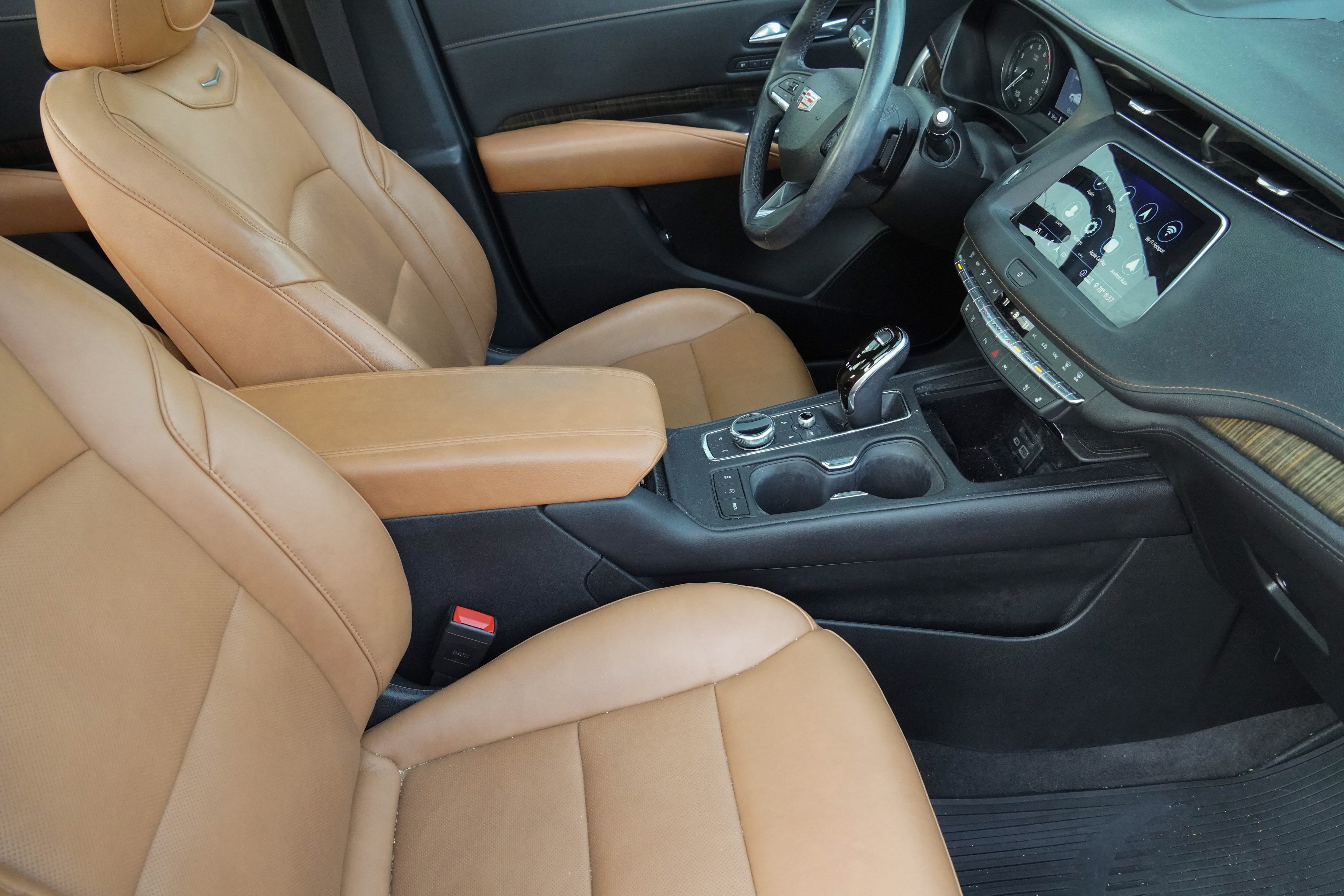 Used 2020 Cadillac XT4 Premium Luxury FWD image 12