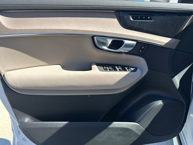 New 2026 Volvo XC90 B6 Plus image 12